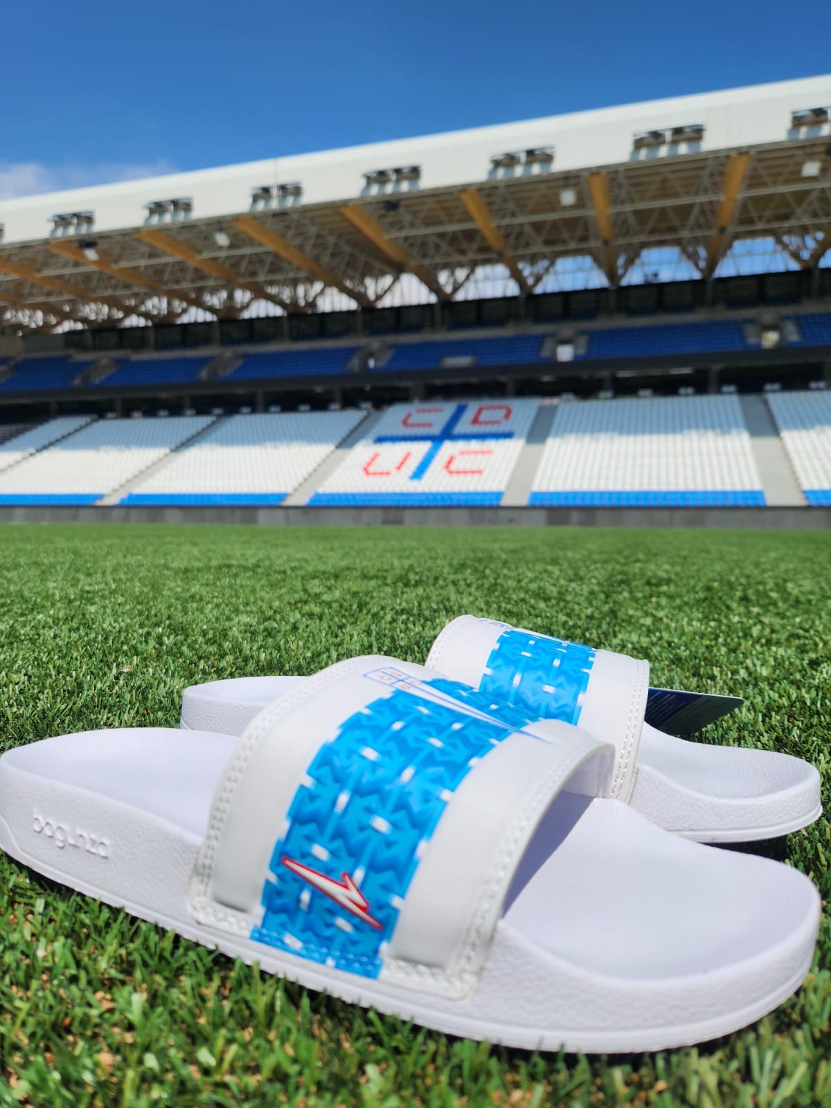 Sandalia oficial Universidad Católica - Retro 1996